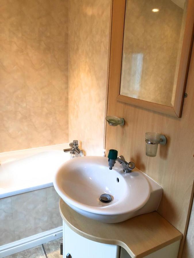 Gold Caravan Harrietsfield Exterior photo